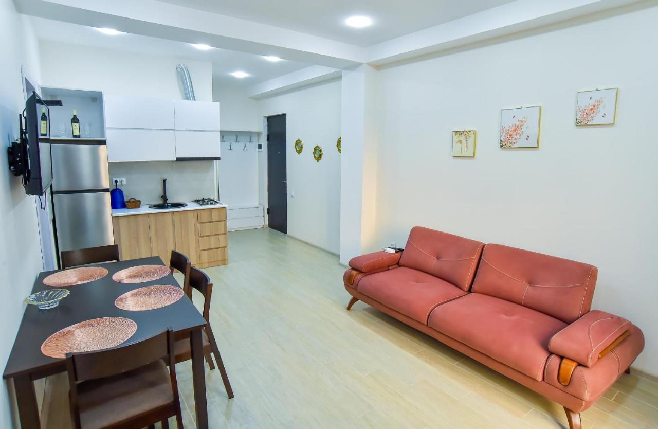 Valkhida'S Apartment Koutaïssi Extérieur photo